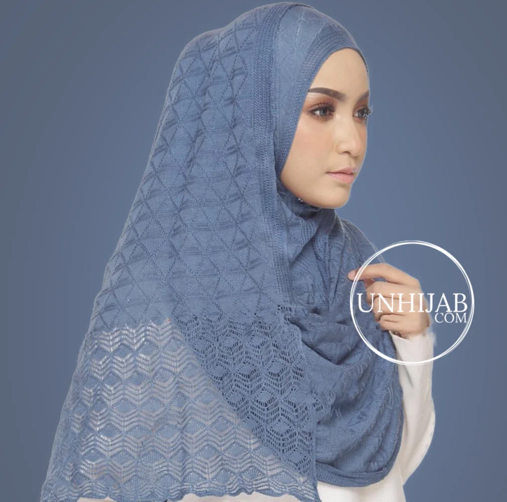 azusa_blueBgBlue1.png Hijab Collection Adeena – Image 1