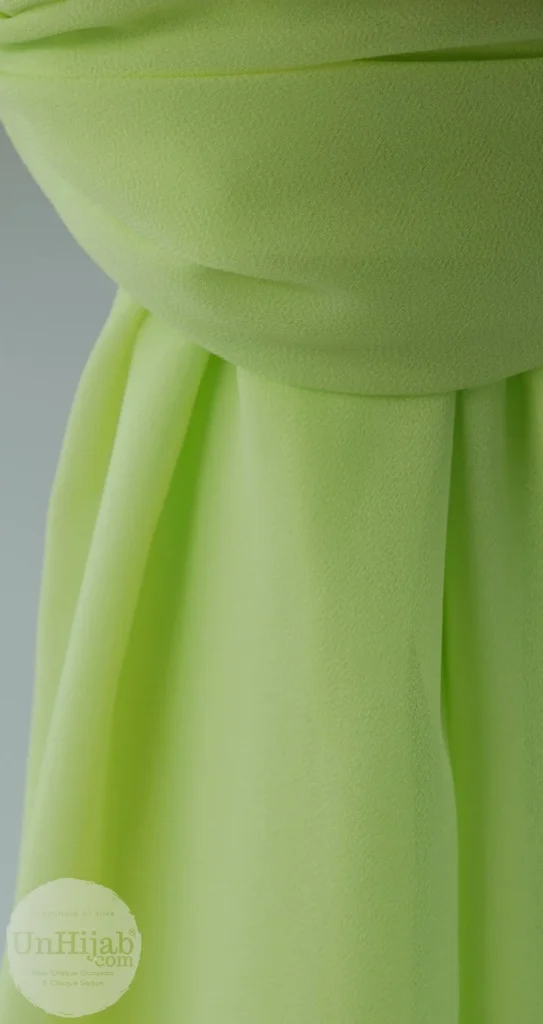 Hijab Mousseline Vert lime Premium Collection – view 4