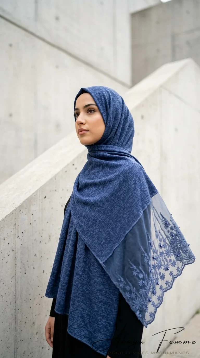 Hijab Dentelle Navy Rectangulaire - Minimal Photo - Model Style: Hijabi