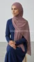 Hijab Mousseline Rose foncé Premium Collection - Image 2