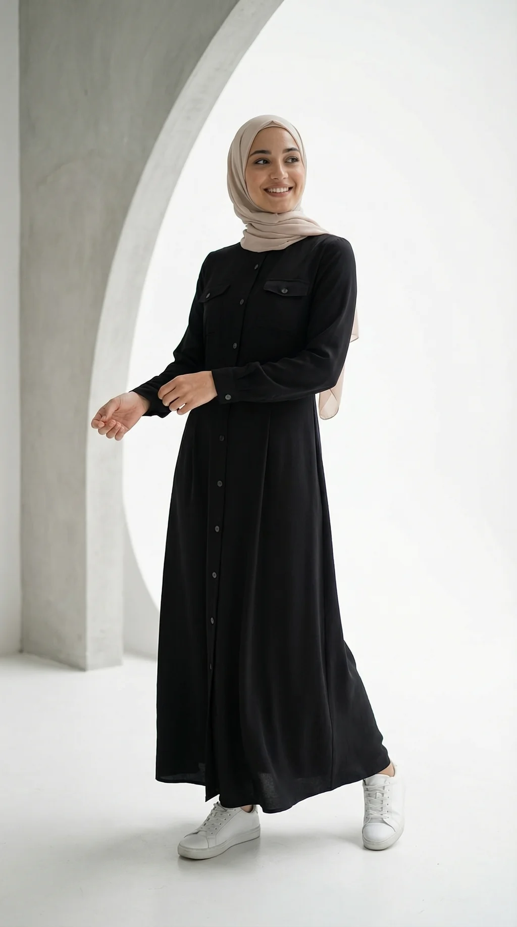 Robe Longue Boutonnée Noir - Minimal Photo - Model Style: Hijabi