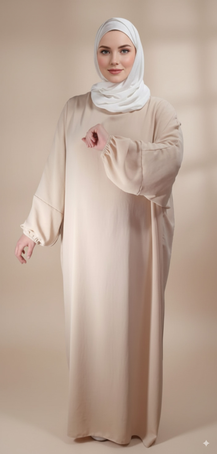 Abaya Beige Simple Longue et Ample avec Manches Élastiques Abaya Beige Simple Longue et Ample avec Manches Élastiques