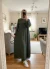 Abaya Kaki Simple Longue et Ample avec Manches Élastiques