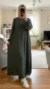 Abaya Kaki Simple Longue et Ample avec Manches Élastiques