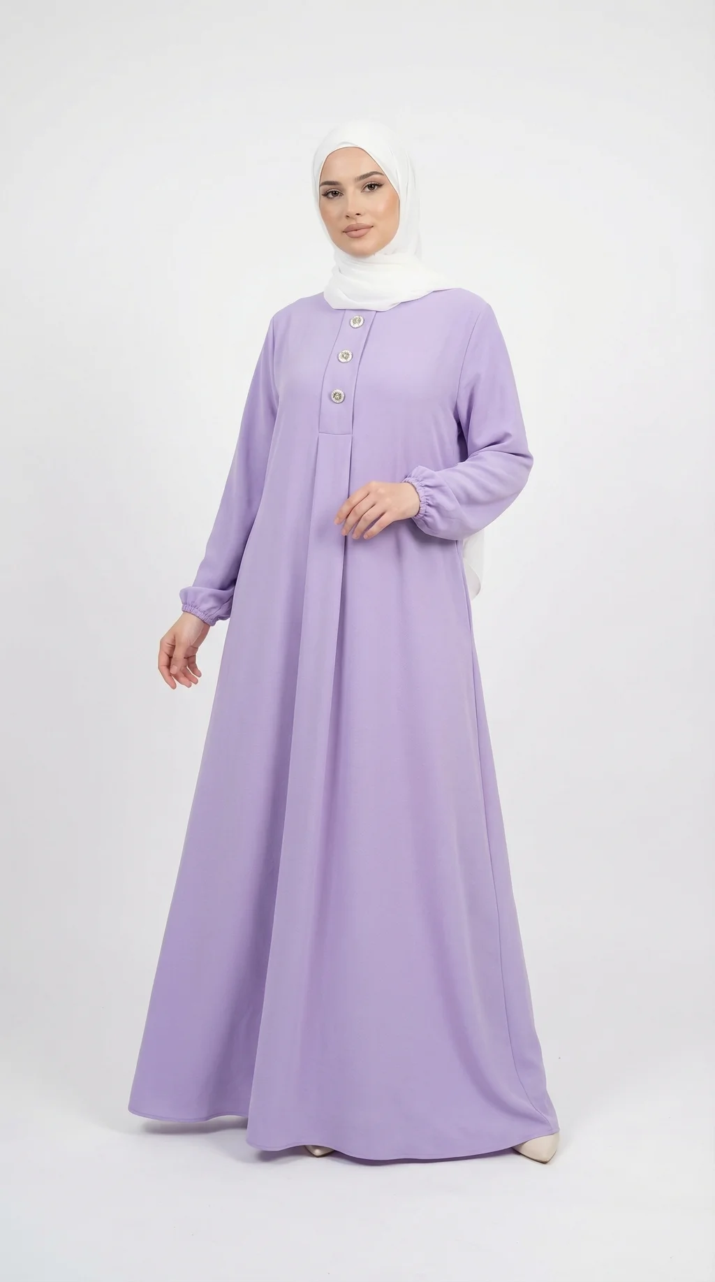Abaya Longue boutonnée en soie de médine Lilas - Studio Style Abaya Longue boutonnée en soie de médine Lilas - Studio Photo - Model Style: Hijabi