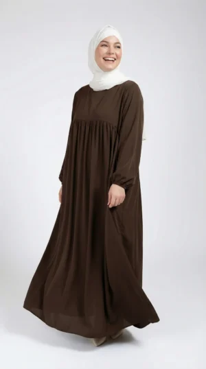 Abaya Soie de Médine évasée Chocolat - Studio Photo - Model Style: Hijabi