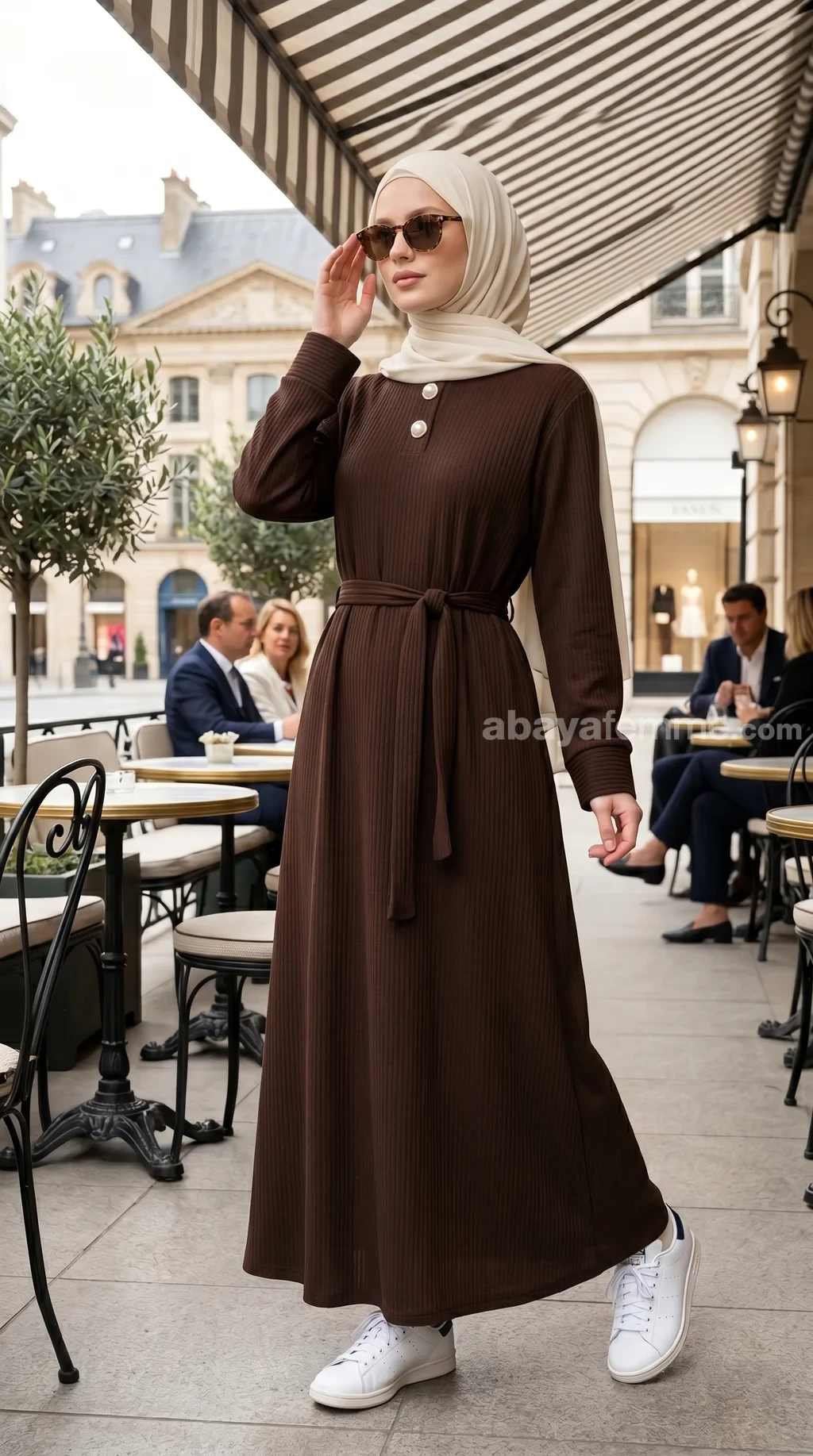 Abaya_cotelee_marron