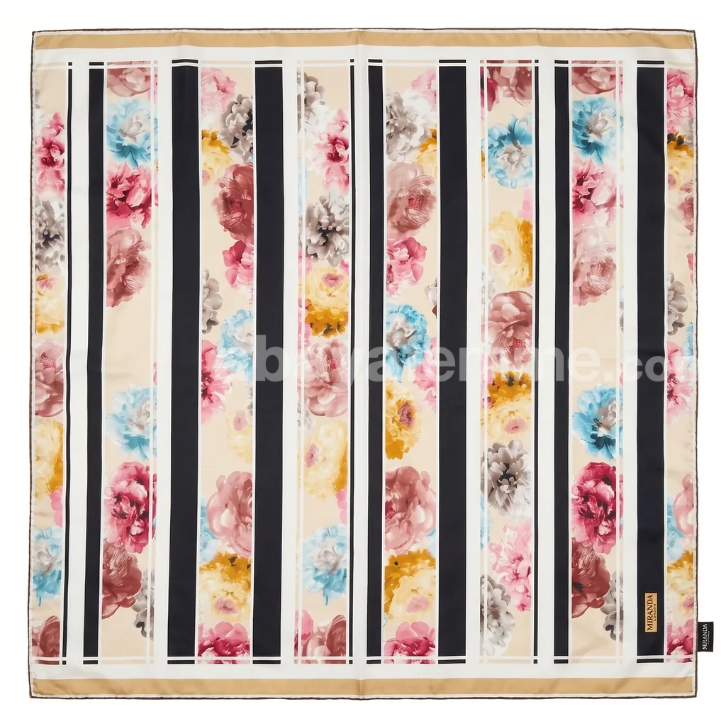 Foulard Collection Luxe FT62 3 Vue d'ensemble du Foulard Carré Collection Luxe FT62